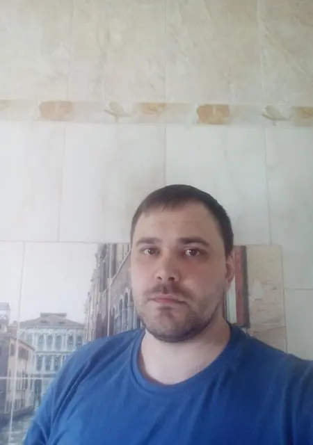 Я Андрей, 38, из Тары, ищу знакомства на одну ночь