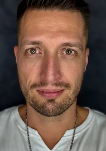 Даниил из Пятигорска, ищу на сайте постоянные отношения