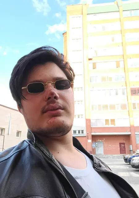 Artur из Северска, мне 21, познакомлюсь для постоянных отношений