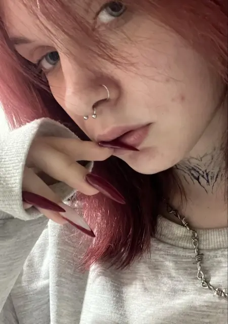 Авангардова из Тольятти, мне 18, познакомлюсь для постоянных отношений