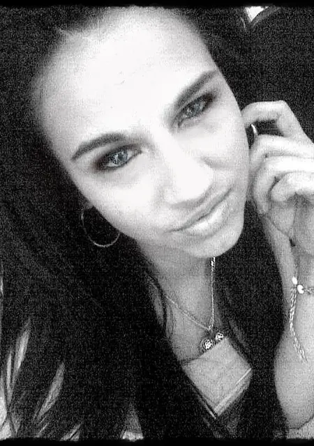 Эвелина из Касимова, мне 21, познакомлюсь на одну ночь