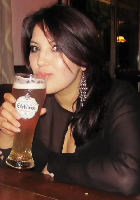 Я Катерина, 18, из Урюпинска, ищу знакомства без обязательств