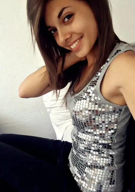 Кристина из Каменска-Уральского, мне 18, познакомлюсь на одну ночь