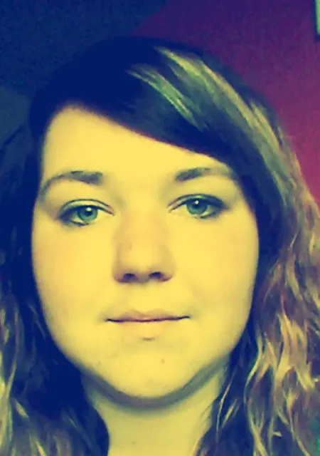 Я Белла, 19, знакомлюсь для общения в Анапе