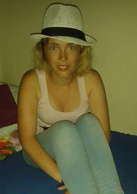 Кристина из Богдановича, мне 19, познакомлюсь для постоянных отношений