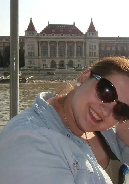 Вероника из Михайловки, мне 27, познакомлюсь на одну ночь