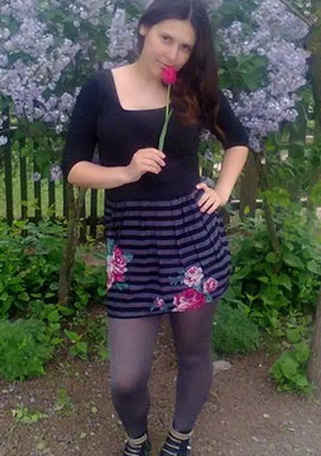 Я Анжела, 21, из Камышлова, ищу знакомство для постоянных отношений