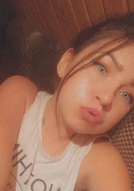 Я Ангелина, 25, из Дмитрова, ищу знакомство для дружбы