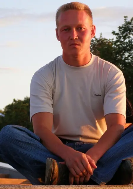 Я Дмитрий, 43, знакомлюсь на одну ночь в Козьмодемьянске