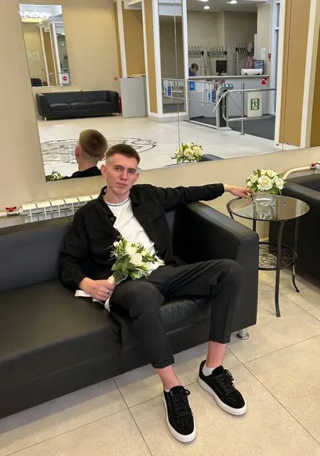 Я Kirill, 21, из Санкт-Петербурга, ищу знакомство для приятного времяпровождения