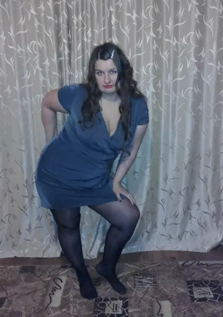 Катя из Ачинска, ищу на сайте постоянные отношения