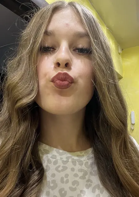 Я Karina, 19, знакомлюсь для вирта в Коврове