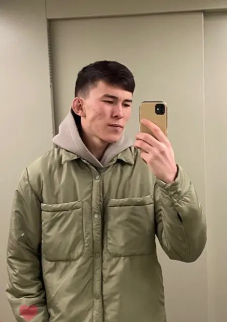 Тамерлан из Бологого, ищу на сайте знакомства на одну ночь