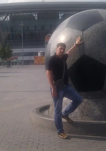 Анатолий из Нягани, ищу на сайте знакомства на одну ночь