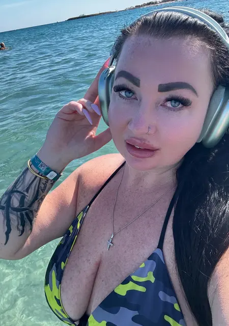 Я Lalya, 34, из Персиановки, ищу знакомства без обязательств