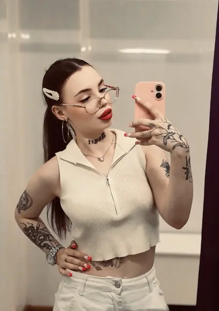 Я Катя, 20, знакомлюсь для вирта в Волжском