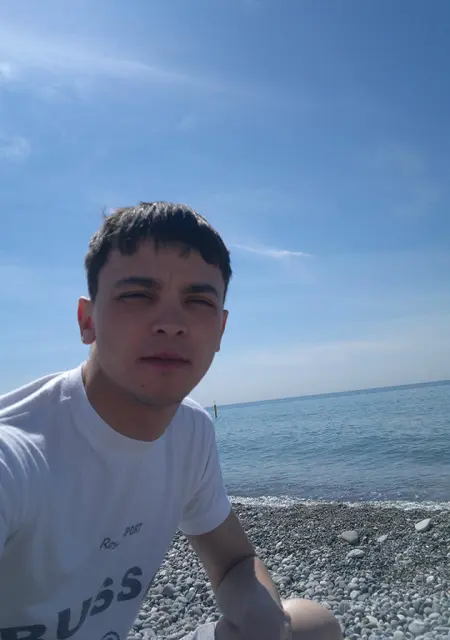 Александр из Амазара, ищу на сайте знакомства на одну ночь