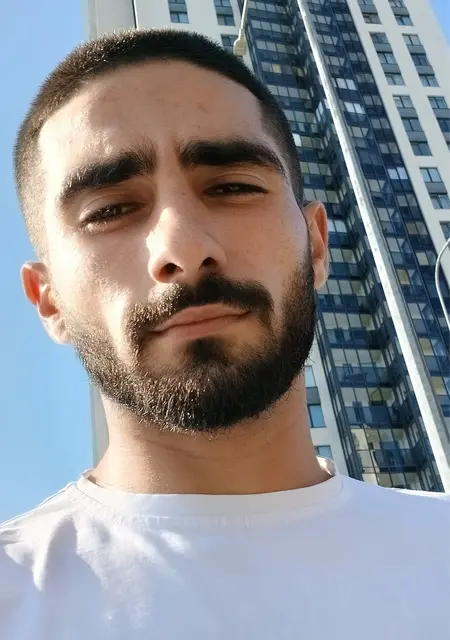 Саид из Санкт-Петербурга, мне 23, познакомлюсь на одну ночь