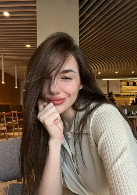 Лена из Кургана, мне 25, познакомлюсь для общения