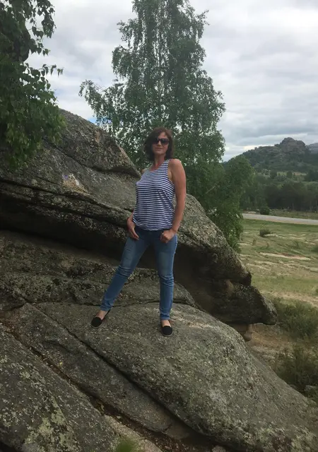 Я Нелл, 43, знакомлюсь без обязательств в Бийске