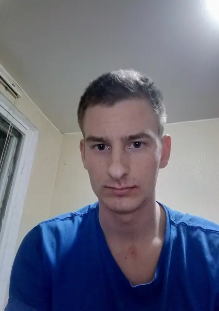 Я Павел, 30, из Сыктывкара, ищу знакомства без обязательств