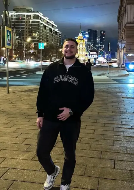 Сергей из Долгопрудного, мне 24, познакомлюсь без обязательств