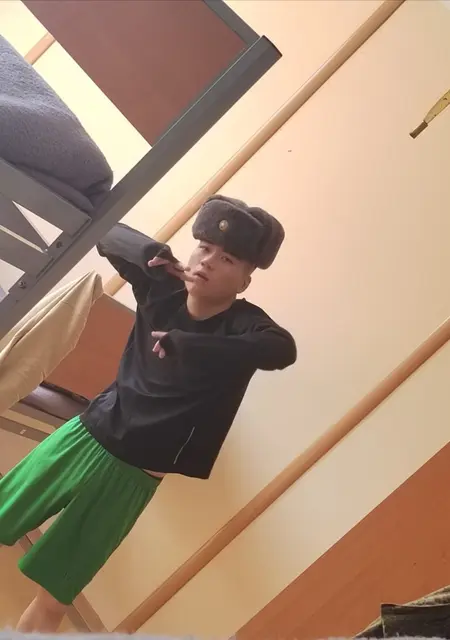 Я Алексей, 22, из Миллерова, ищу знакомство для постоянных отношений