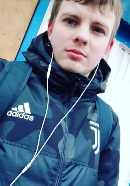 Я Максим, 28, из Великого Новгорода, ищу знакомства без обязательств