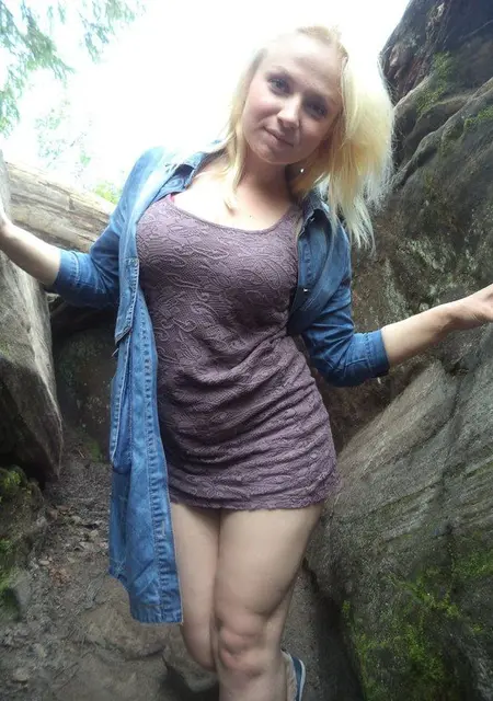 Я Наденька, 31, из Губахи, ищу знакомства без обязательств