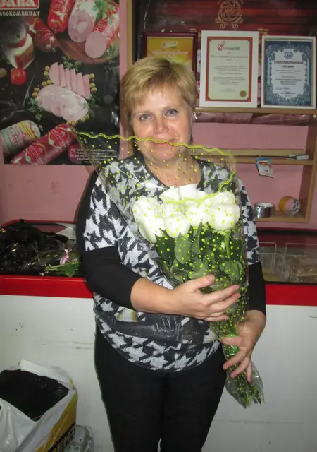 Лара из Омска, ищу на сайте знакомства без обязательств